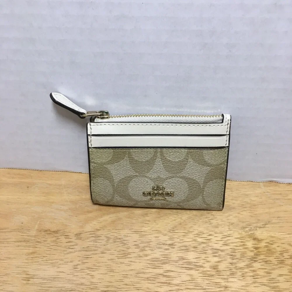COACH Khaki And Cream White Wallet Card Case ID Window, Key Ring, Exc Con Logo